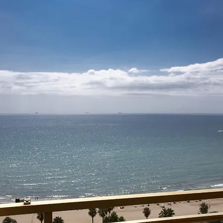 Singularstays El Puig Beach Ii *