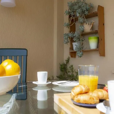Apartment Singularstays El Puig Beach Ii *
