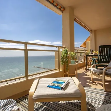 Singularstays El Puig Beach Ii Apartman *