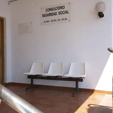 Singularstays El Puig Beach Ii Apartman *