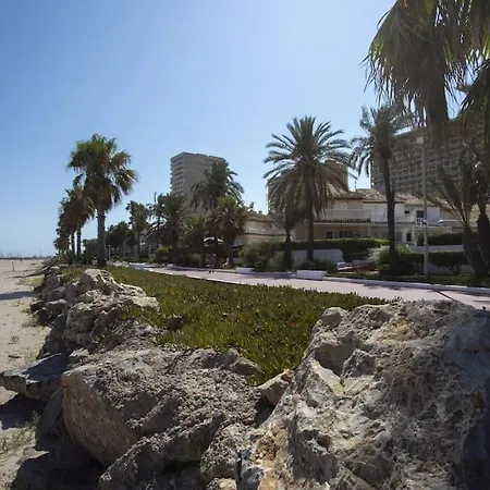 Singularstays El Puig Beach Ii Apartman